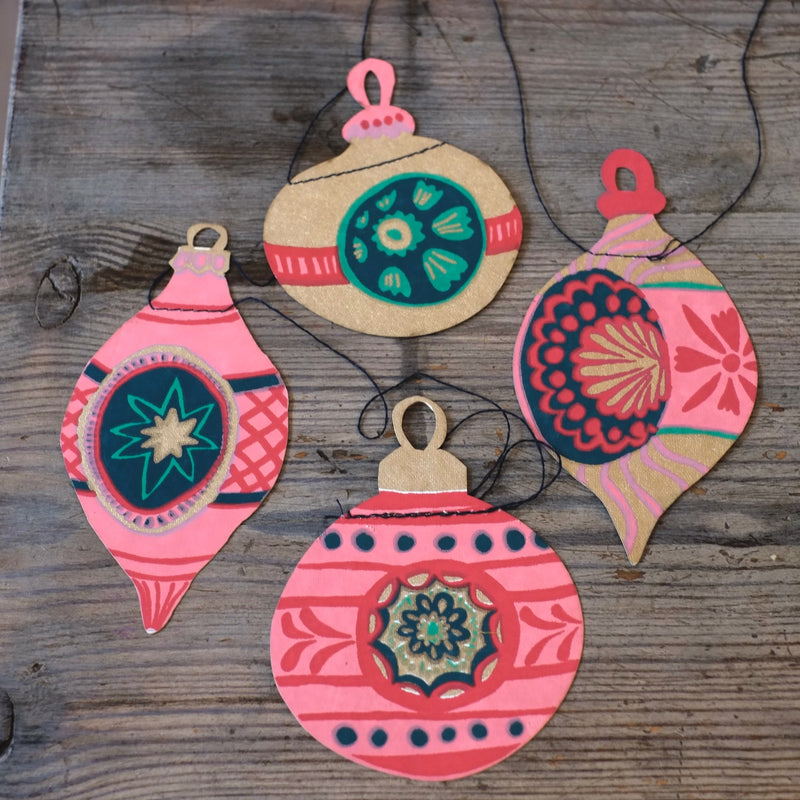 East End Press Christmas Bauble Paper Garland