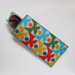 Tulippen Glasses Case Tapestry Kit